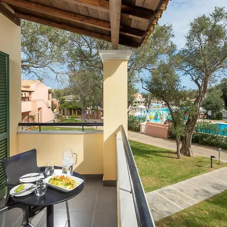 Sentido Apollo Palace Hotel Mesongí