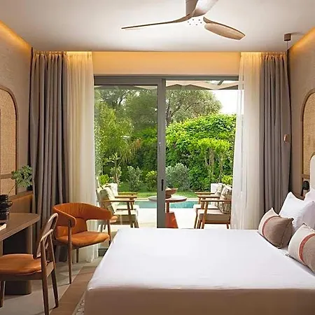 Sentido Apollo Palace Hotel Mesongí