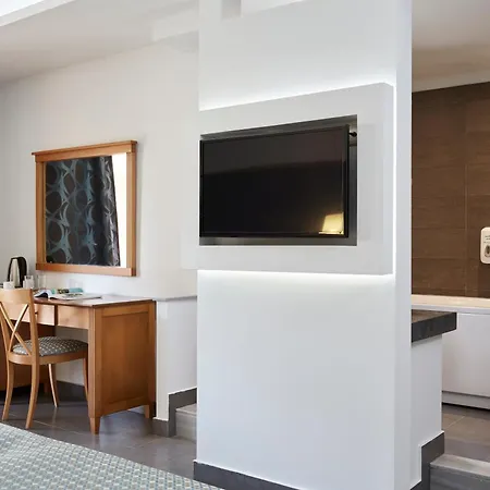 Sentido Apollo Palace Meszongí