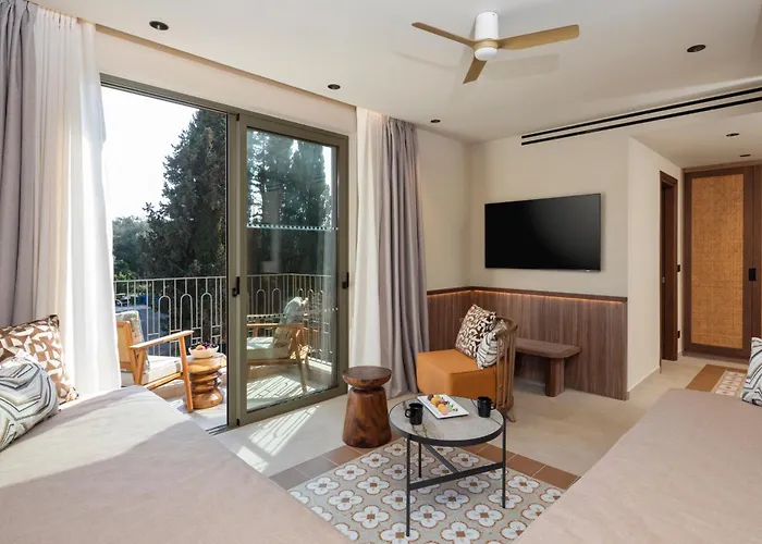 Sentido Apollo Palace Meszongí