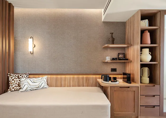 Sentido Apollo Palace 5* Meszongí