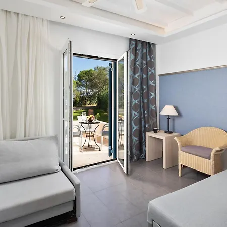 Sentido Apollo Palace فندق Mesongí