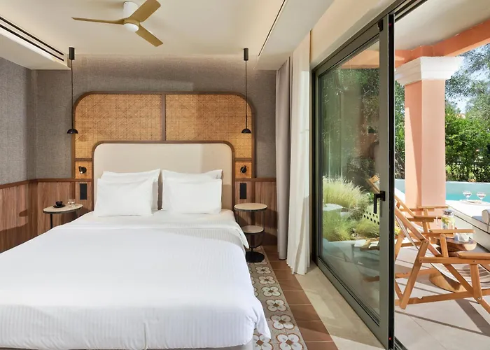 Sentido Apollo Palace Mesongi